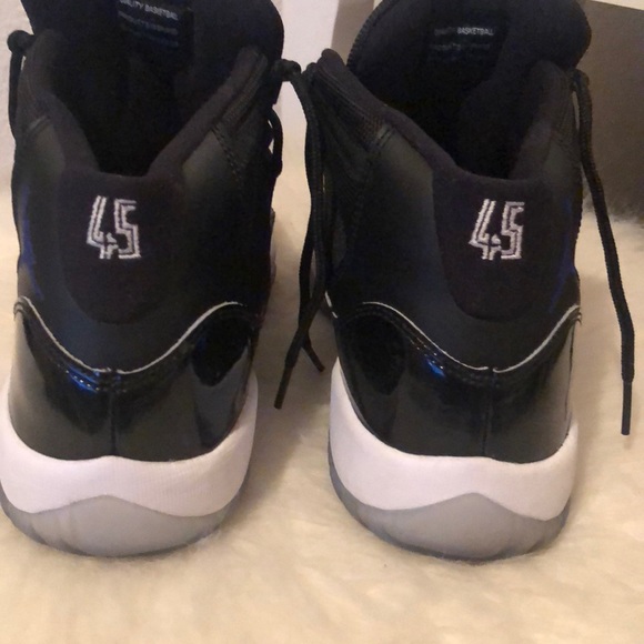 Jordan 11 Retro Space Jam
